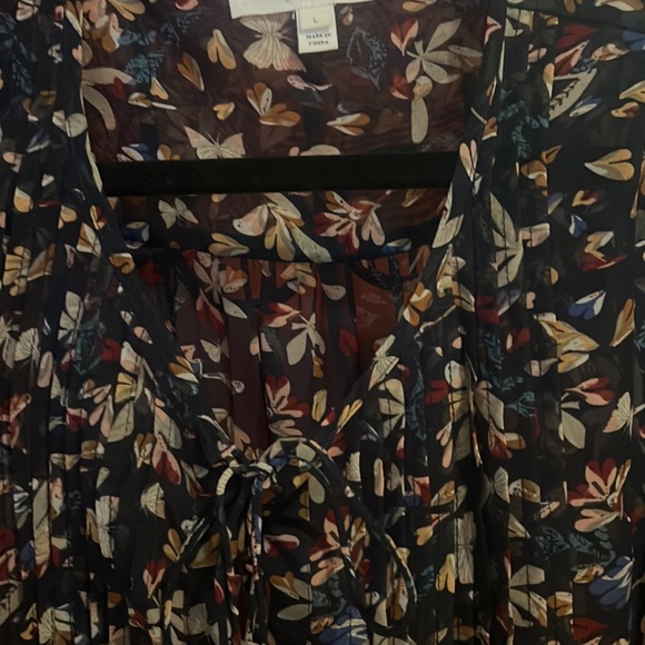Wren & Willa Butterfly Botanical Blouse Large - Picture 7 of 13
